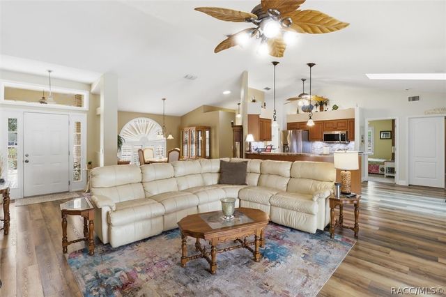 4474 W Horseshoe Drive, Beverly Hills, FL 34465