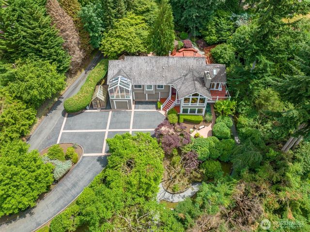2668 E Lake Sammamish Parkway NE, Sammamish, WA 98074