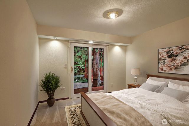 2668 E Lake Sammamish Parkway NE, Sammamish, WA 98074