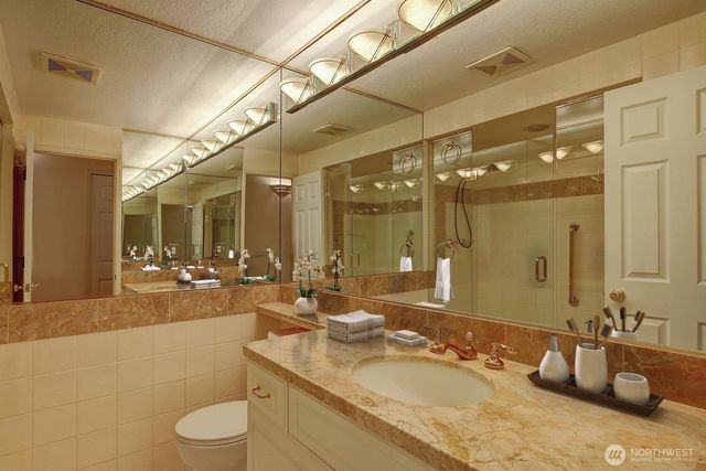 2668 E Lake Sammamish Parkway NE, Sammamish, WA 98074