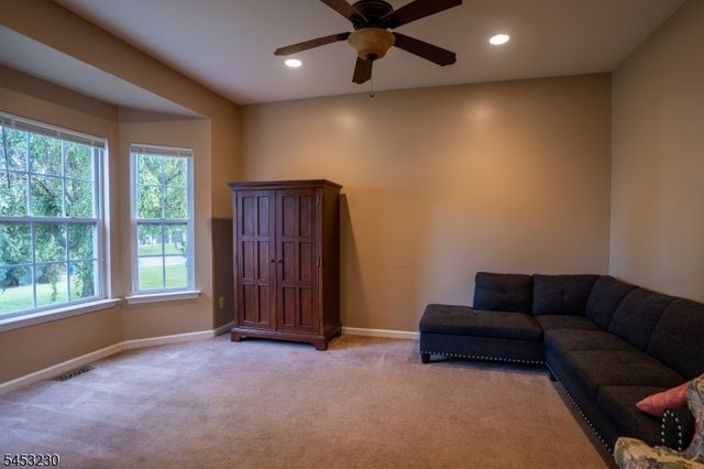 24 Shippen Rdg, Oxford Twp., NJ 07863