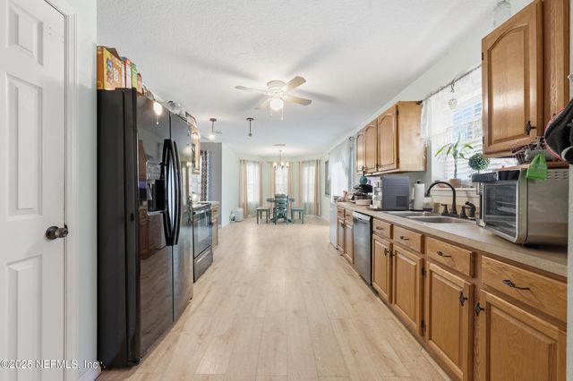 978 COUNTY ROAD 21, Hawthorne, FL 32640