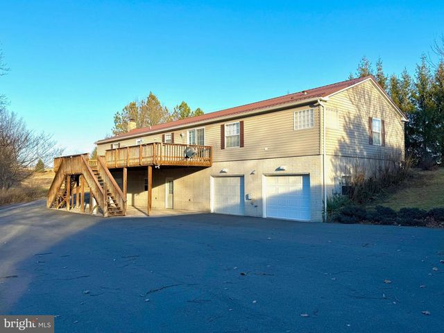 401 NIGHTHAWK DR, Petersburg, WV 26847