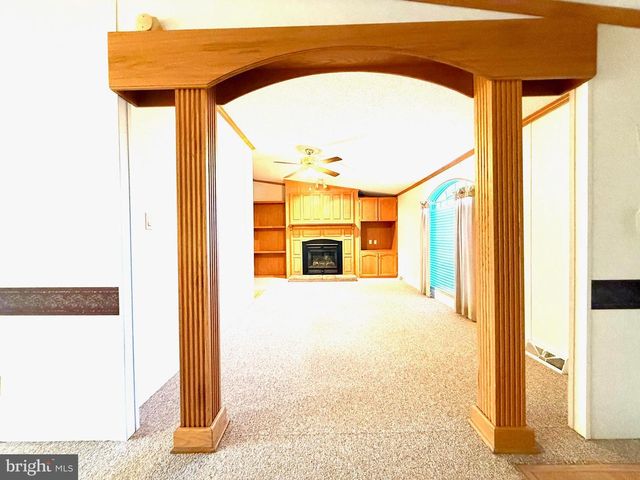 401 NIGHTHAWK DR, Petersburg, WV 26847