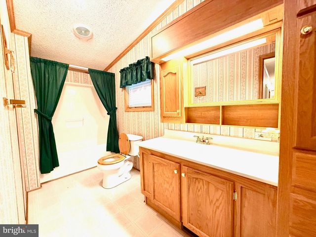 401 NIGHTHAWK DR, Petersburg, WV 26847