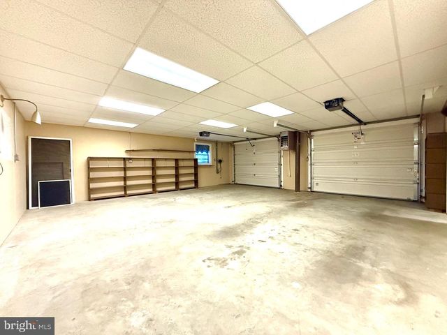 401 NIGHTHAWK DR, Petersburg, WV 26847