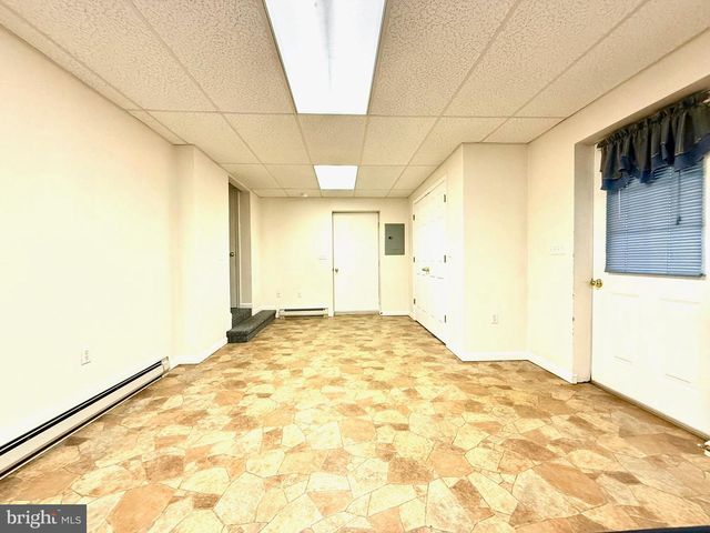 401 NIGHTHAWK DR, Petersburg, WV 26847