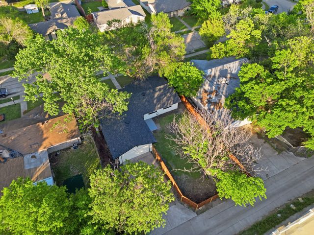 1421 Park East Drive, Garland, TX 75043