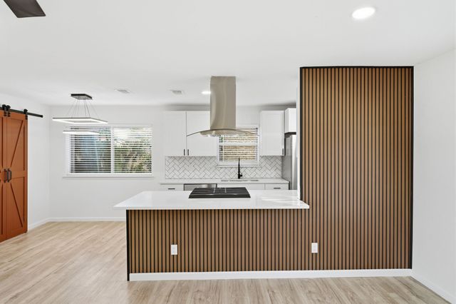 1421 Park East Drive, Garland, TX 75043