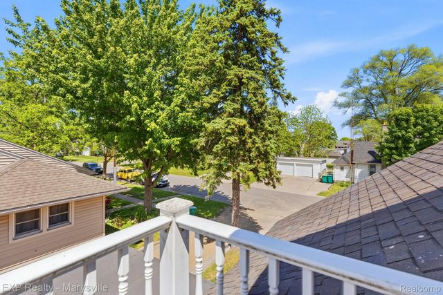 504 Clinton, St. Clair, MI 48079