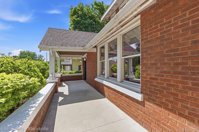 504 Clinton, St. Clair, MI 48079