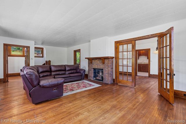 504 Clinton, St. Clair, MI 48079