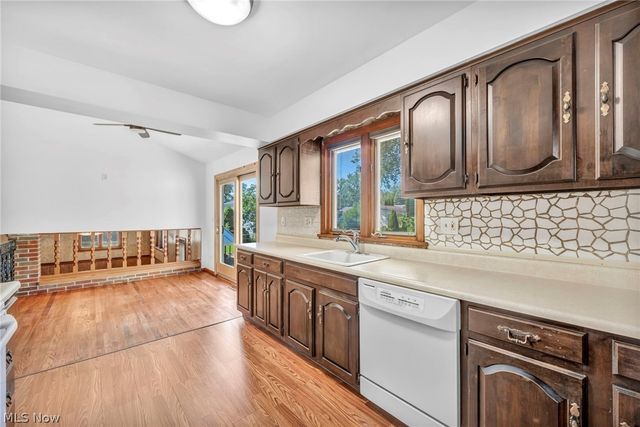 42988 Woodhill Drive, Elyria, OH 44035