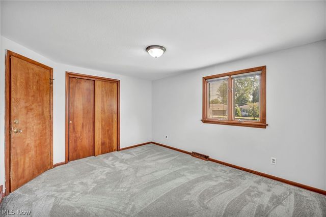 42988 Woodhill Drive, Elyria, OH 44035