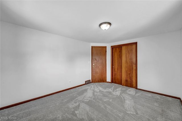 42988 Woodhill Drive, Elyria, OH 44035