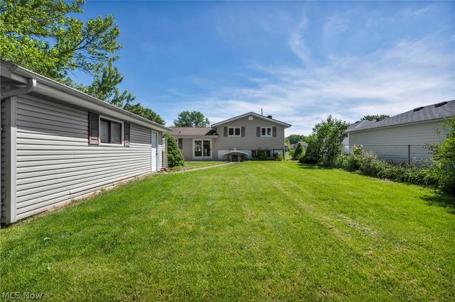 42988 Woodhill Drive, Elyria, OH 44035