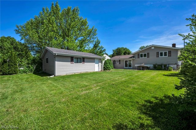 42988 Woodhill Drive, Elyria, OH 44035