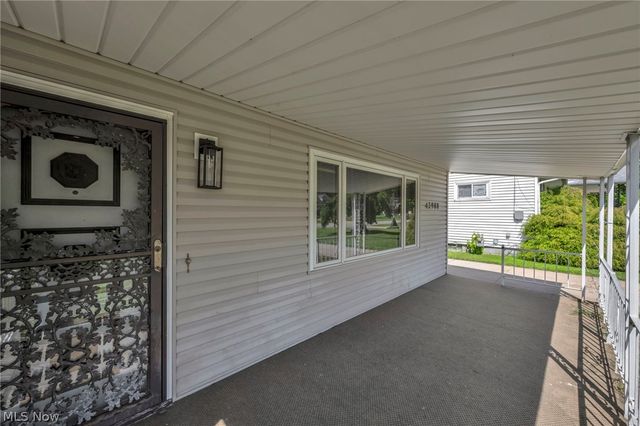 42988 Woodhill Drive, Elyria, OH 44035