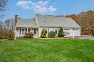 34 Mistic Dr, Barnstable, MA 02648