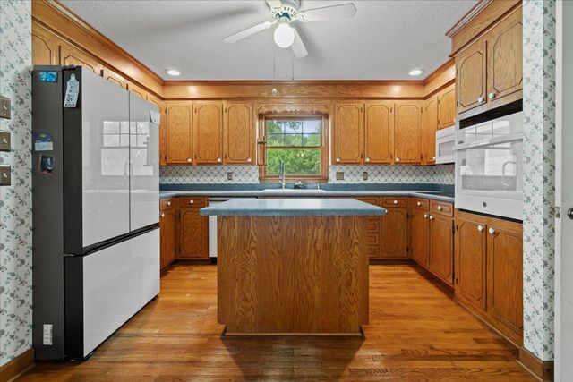 1186 Pointer Drive, Manning, SC 29102