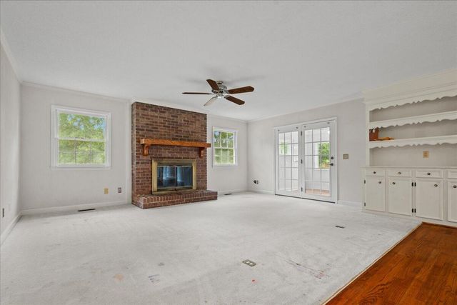 1186 Pointer Drive, Manning, SC 29102