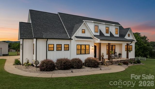 5780 W Hwy 10 Highway, Hickory, NC 28602