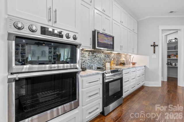 5780 W Hwy 10 Highway, Hickory, NC 28602