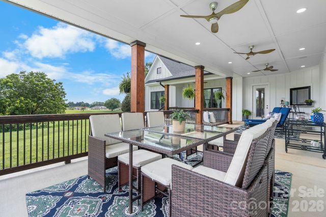 5780 W Hwy 10 Highway, Hickory, NC 28602