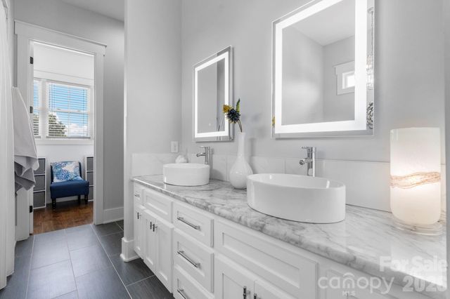 5780 W Hwy 10 Highway, Hickory, NC 28602