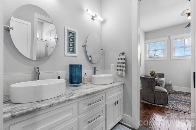 5780 W Hwy 10 Highway, Hickory, NC 28602