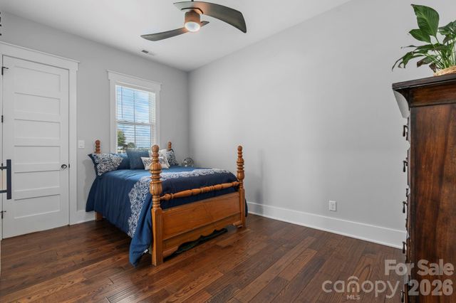 5780 W Hwy 10 Highway, Hickory, NC 28602