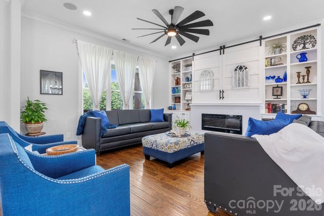 5780 W Hwy 10 Highway, Hickory, NC 28602