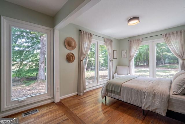 925 Cleveland Road, Bogart, GA 30622
