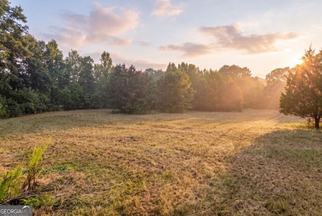 925 Cleveland Road, Bogart, GA 30622