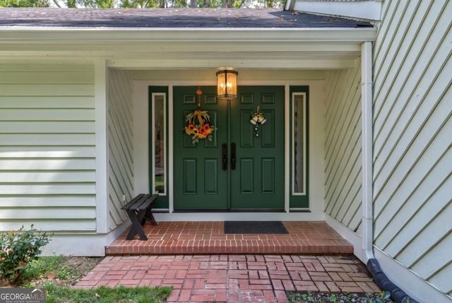 925 Cleveland Road, Bogart, GA 30622