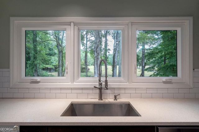 925 Cleveland Road, Bogart, GA 30622