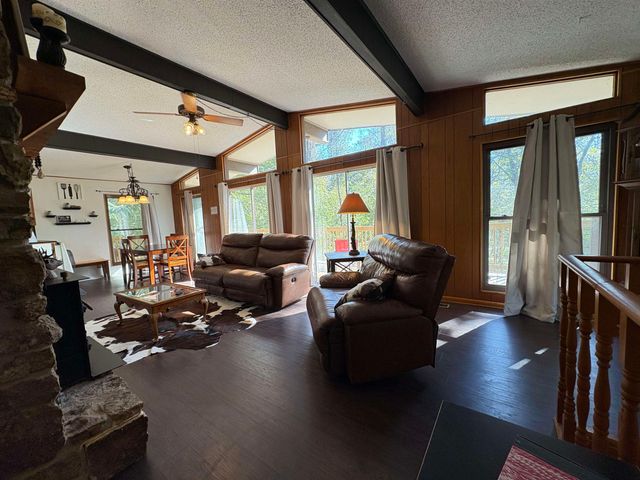 4 Cisco Circle, Cherokee Village, AR 72529