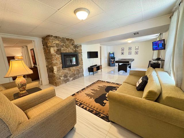 4 Cisco Circle, Cherokee Village, AR 72529