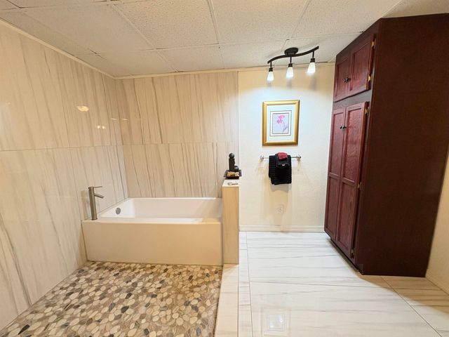 4 Cisco Circle, Cherokee Village, AR 72529