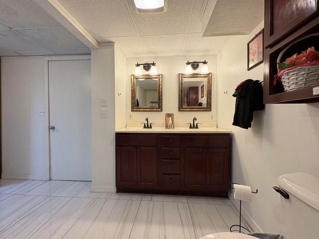 4 Cisco Circle, Cherokee Village, AR 72529