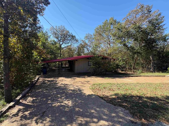 4 Cisco Circle, Cherokee Village, AR 72529