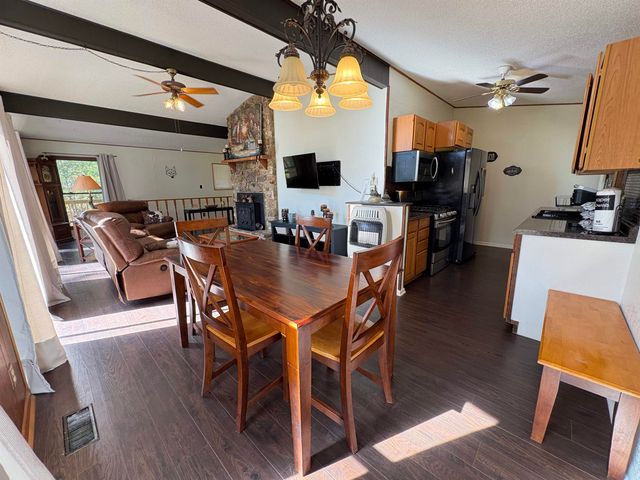 4 Cisco Circle, Cherokee Village, AR 72529