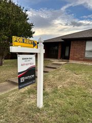 1638 Brown Trail, Hurst, TX 76054