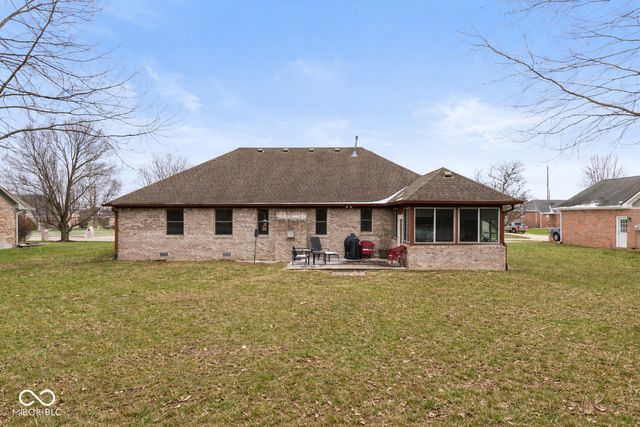 224 Woodland Place, Pittsboro, IN 46167