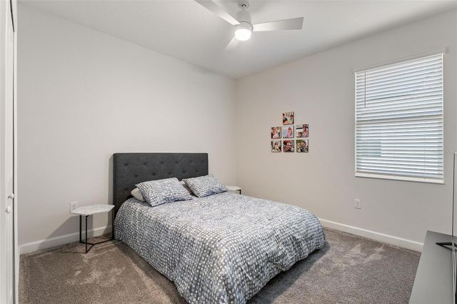 8943 FALLEN OAK DR, Davenport, FL 33896