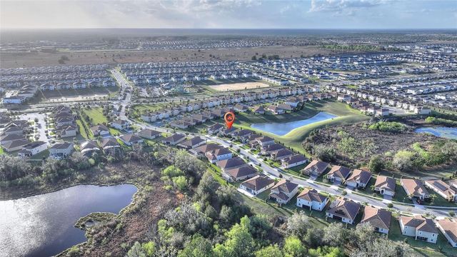 8943 FALLEN OAK DR, Davenport, FL 33896