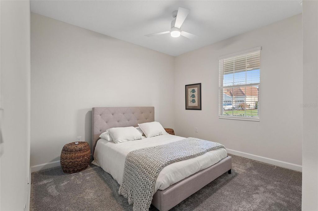 Image 21 of property listing at 8943 FALLEN OAK DR, Davenport, FL 33896