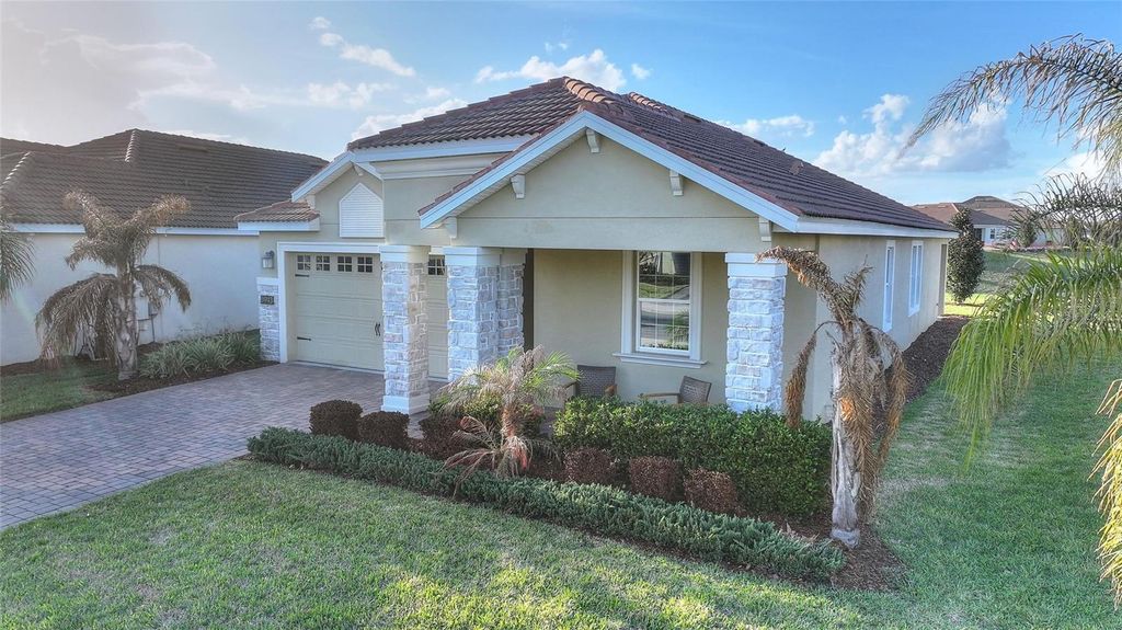 Image 34 of property listing at 8943 FALLEN OAK DR, Davenport, FL 33896