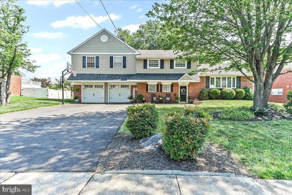 3395 BANCROFT DR, Aston, PA 19014