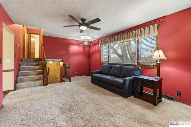 15319 Sarpy Circle, Omaha, NE 68137